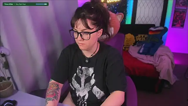 JennKenobi online show from May 21, 2026, 2:24 pm