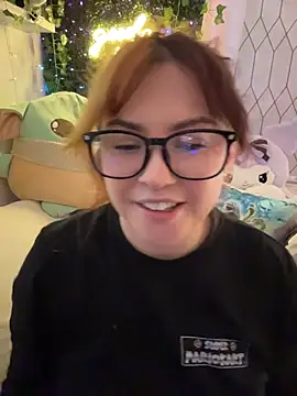 Snapshot of JennKenobi chatting on July 16, 2026, 2:45 pm JennKenobi online show from July 16, 2026, 2:45 pm