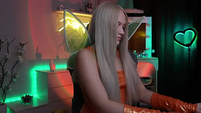 MrsTenderBeast online show from November 24, 2025, 4:18 pm