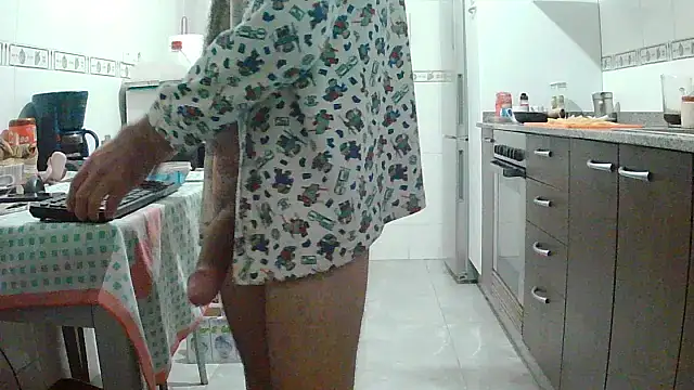 Snapshot of bixesualactivo chatting on November 29, 2025, 6:00 pm bixesualactivo online show from November 29, 2025, 6:00 pm