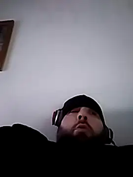 Dnbigo89 online show from February 17, 2025, 4:37 pm