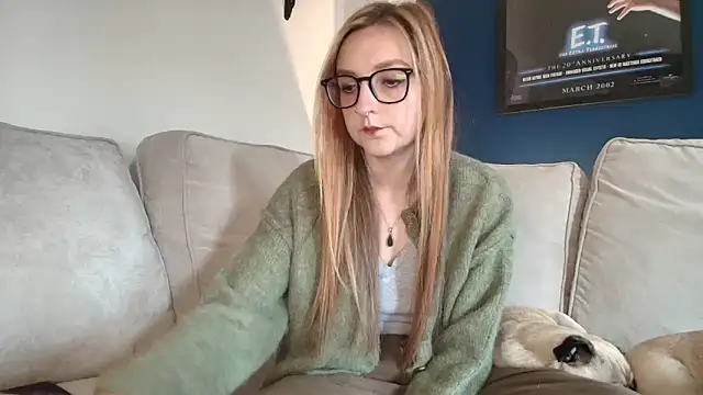 Snapshot of short_sweetpea chatting on October 1, 2025, 1:28 pm short sweetpea online show from October 1, 2025, 1:28 pm