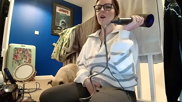 Snapshot of short_sweetpea chatting on November 10, 2025, 5:23 pm short sweetpea online show from November 10, 2025, 5:23 pm