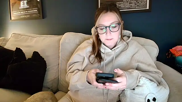 short sweetpea online show from February 3, 2026, 4:23 pm