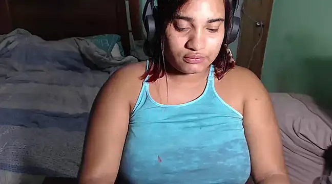 Hilarybunnyy online show from March 6, 2025, 12:32 am