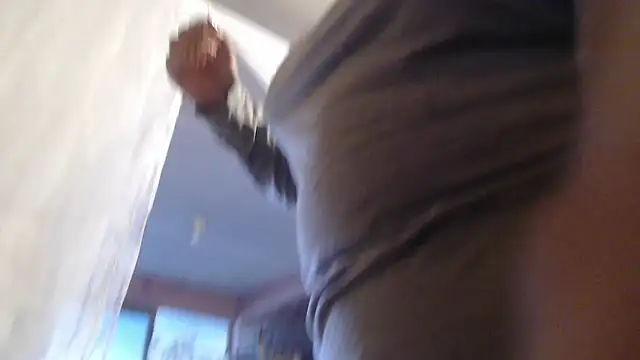 Hilarybunnyy online show from October 30, 2025, 4:30 pm