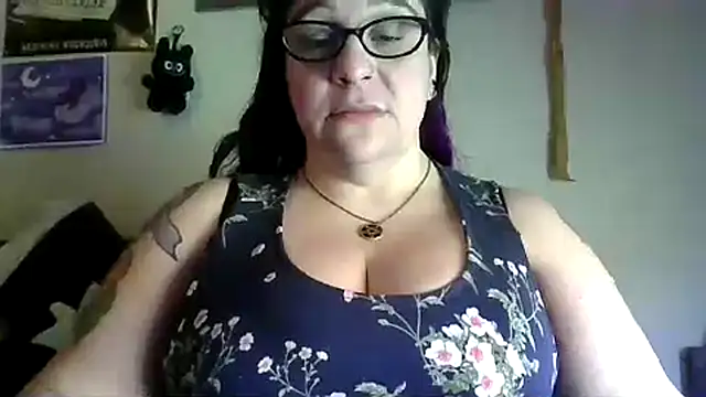 GothyBaby online show from March 30, 2026, 6:09 pm