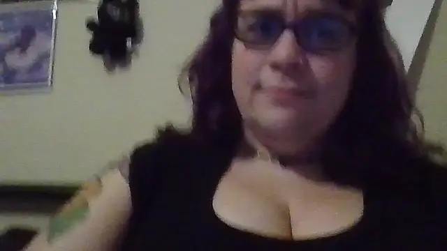 Snapshot of GothyBaby chatting on April 23, 2026, 2:24 am GothyBaby online show from April 23, 2026, 2:24 am