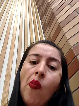 Snapshot of Cherry_1992 chatting on April 24, 2026, 8:33 pm Cherry 1992 online show from April 24, 2026, 8:33 pm