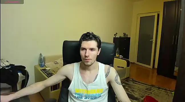 awesomejustin online show from January 7, 2025, 8:42 pm