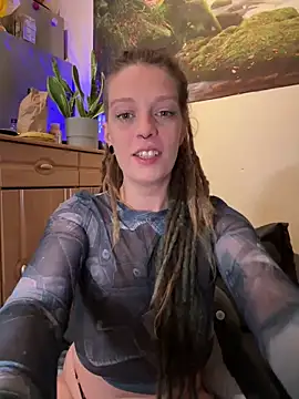 MenaDreadfull online show from December 3, 2024, 5:31 am