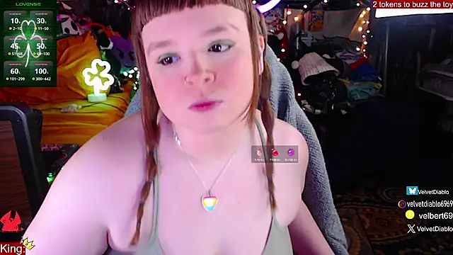 VelvetDiablo online show from March 18, 2025, 11:31 pm