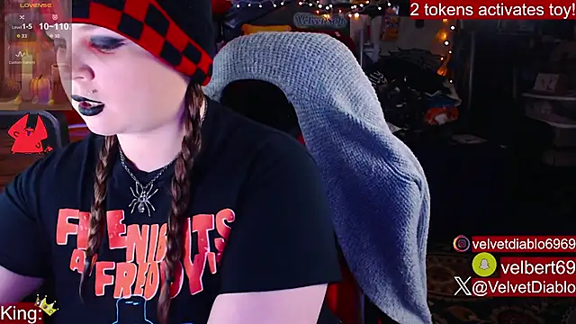 VelvetDiablo online show from September 17, 2025, 11:39 pm