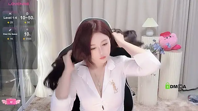 Happy Kitty online show from January 22, 2025, 6:10 pm