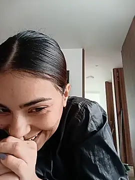 Ivanna2 online show from May 19, 2026, 4:02 pm