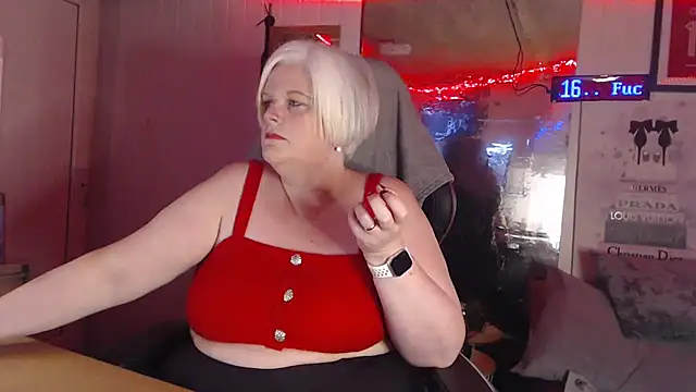 sexychazza16 online show from December 4, 2025, 10:07 pm