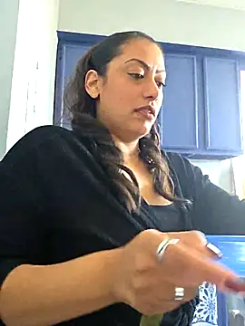 Nikkierosee online show from February 7, 2026, 4:00 pm