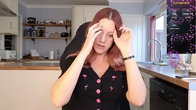 stripmequick online show from October 21, 2025, 11:44 am