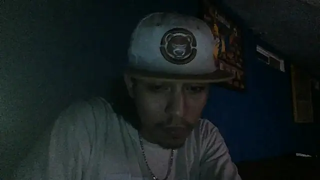 AlexAlejandro13 online show from September 21, 2025, 6:26 am