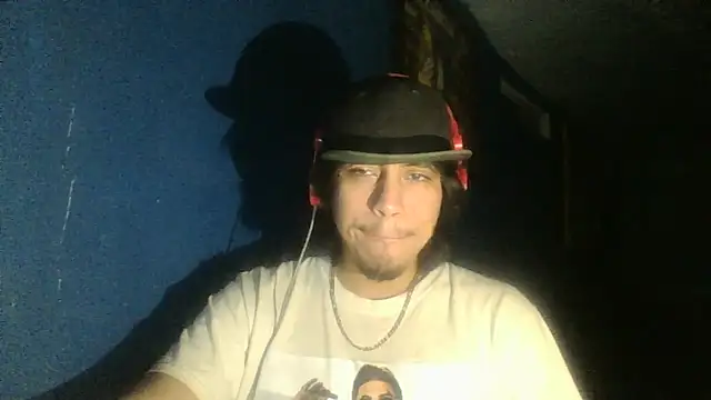 AlexAlejandro13 online show from October 13, 2025, 6:46 am