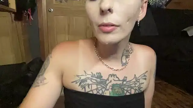 Snapshot of TeenyDoll chatting on July 31, 2026, 3:39 am TeenyDoll online show from July 31, 2026, 3:39 am