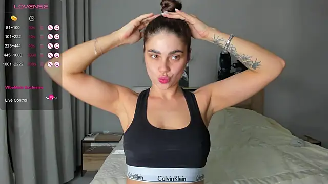 Bella Foryou online show from December 14, 2025, 11:09 pm