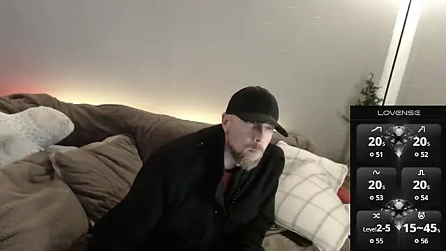 MaxRouger online show from December 5, 2025, 6:44 am