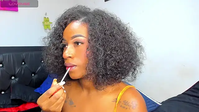 Brandiibrow online show from March 15, 2025, 10:33 pm