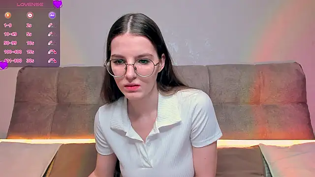Snapshot of AriellaTesk chatting on March 5, 2025, 1:21 am AriellaTesk online show from March 5, 2025, 1:21 am