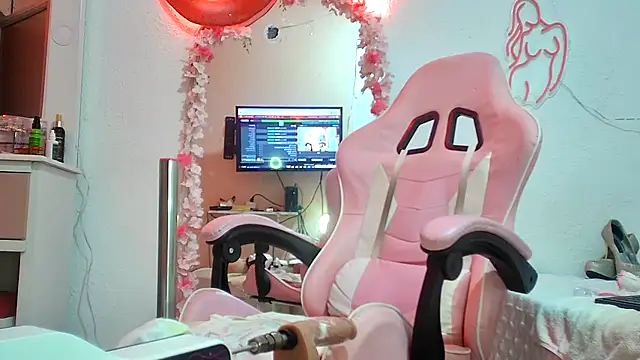 Dulce Maria05 online show from December 31, 2024, 12:54 am