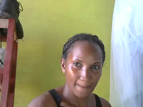 Snapshot of Athena_2019 chatting on October 20, 2025, 8:26 am Athena 2019 online show from October 20, 2025, 8:26 am