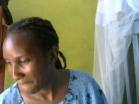 Snapshot of Athena_2019 chatting on October 24, 2025, 8:00 am Athena 2019 online show from October 24, 2025, 8:00 am