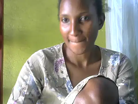 Snapshot of Athena_2019 chatting on November 4, 2025, 8:02 am Athena 2019 online show from November 4, 2025, 8:02 am