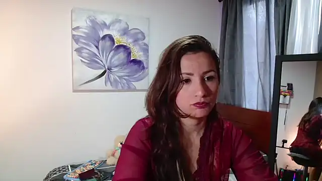 vanessabrown  online show from December 16, 2024, 1:22 pm