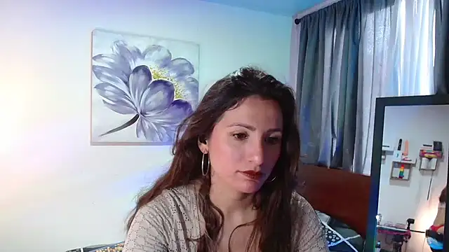 vanessabrown  online show from December 17, 2024, 1:49 pm