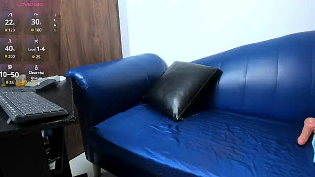 Mature Skinny online show from November 19, 2025, 6:24 am