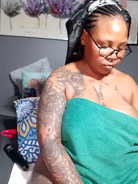 PearlSexxy69 online show from March 14, 2025, 3:36 pm