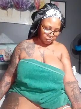 PearlSexxy69 online show from March 16, 2025, 1:49 am