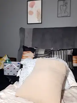 PearlSexxy69 online show from October 6, 2025, 12:08 am