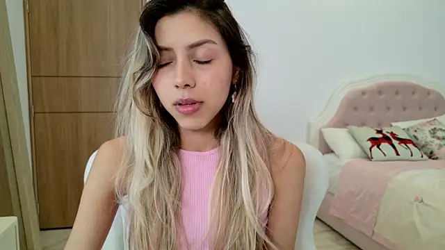 Sensualtease online show from January 4, 2025, 1:42 am