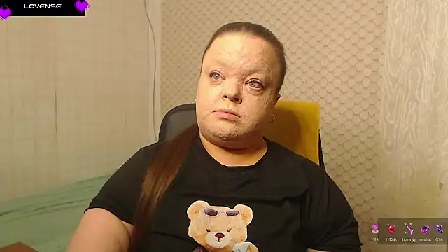 Janiffer MiMi online show from April 7, 2026, 5:46 pm