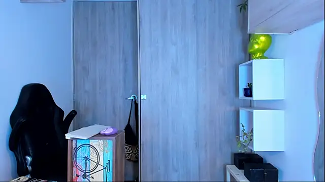 Snapshot of Ricardo_1998 chatting on January 23, 2025, 4:41 am Ricardo 1998 online show from January 23, 2025, 4:41 am