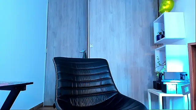 Snapshot of Ricardo_1998 chatting on January 30, 2025, 8:54 am Ricardo 1998 online show from January 30, 2025, 8:54 am