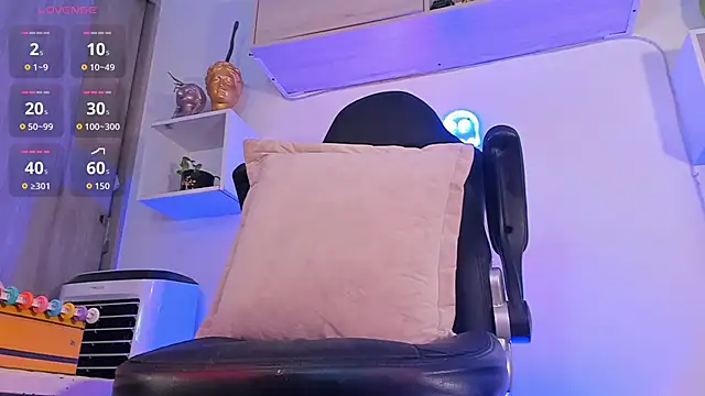 Snapshot of Ricardo_1998 chatting on October 22, 2025, 2:56 am Ricardo 1998 online show from October 22, 2025, 2:56 am