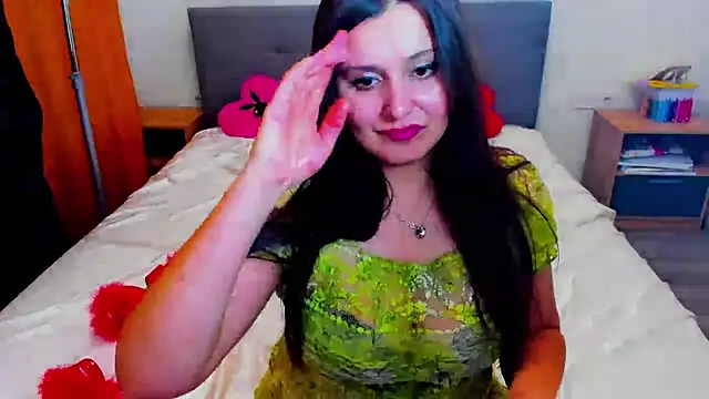 Snapshot of pinupmod chatting on January 1, 2025, 7:53 pm pinupmod online show from January 1, 2025, 7:53 pm