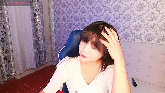 MissValday online show from October 6, 2025, 5:16 am