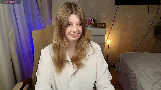 Vivian cutie online show from December 5, 2025, 2:36 pm