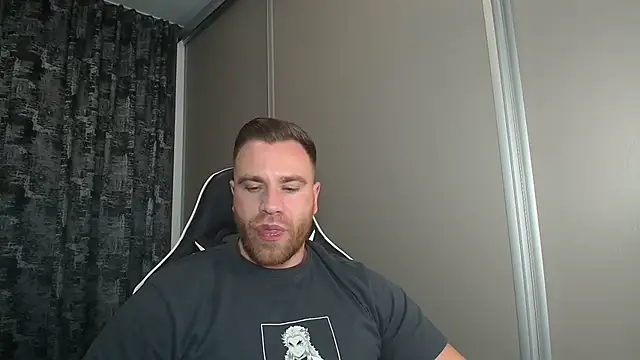 Thori92 online show from October 22, 2025, 5:45 pm