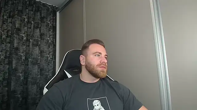 Thori92 online show from November 13, 2025, 6:40 pm