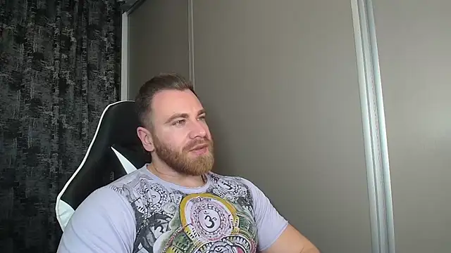 Thori92 online show from November 28, 2025, 5:15 pm